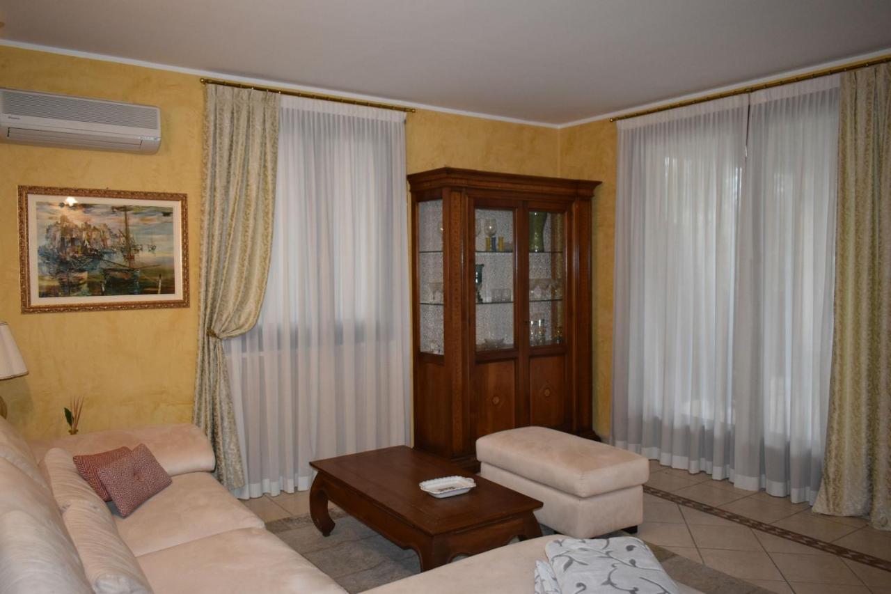 Вилла Casa Ulivo Montinelle Экстерьер фото